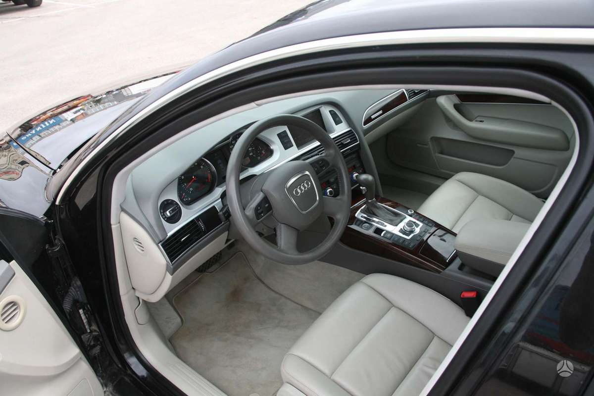 Audi A6, 3.0 l., saloon / sedan