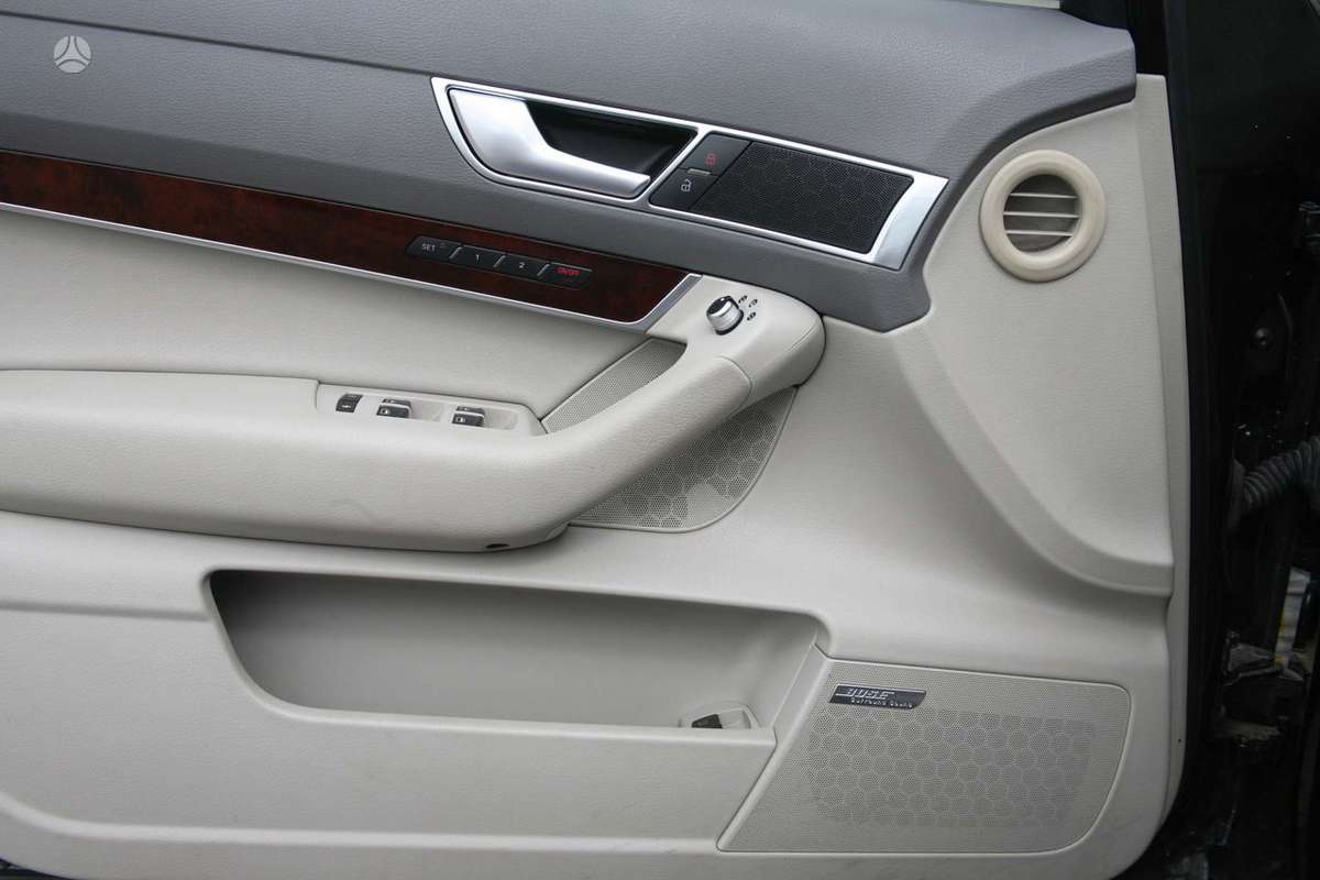 Audi A6, 3.0 l., saloon / sedan