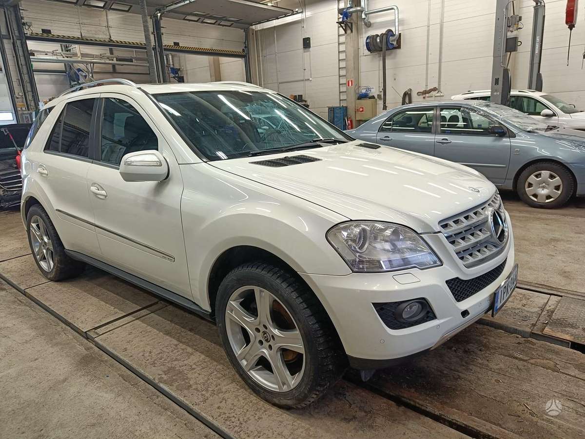 Mercedes-Benz ML klasė по частям
