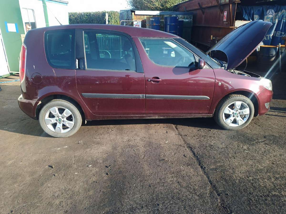 Skoda Roomster for parts