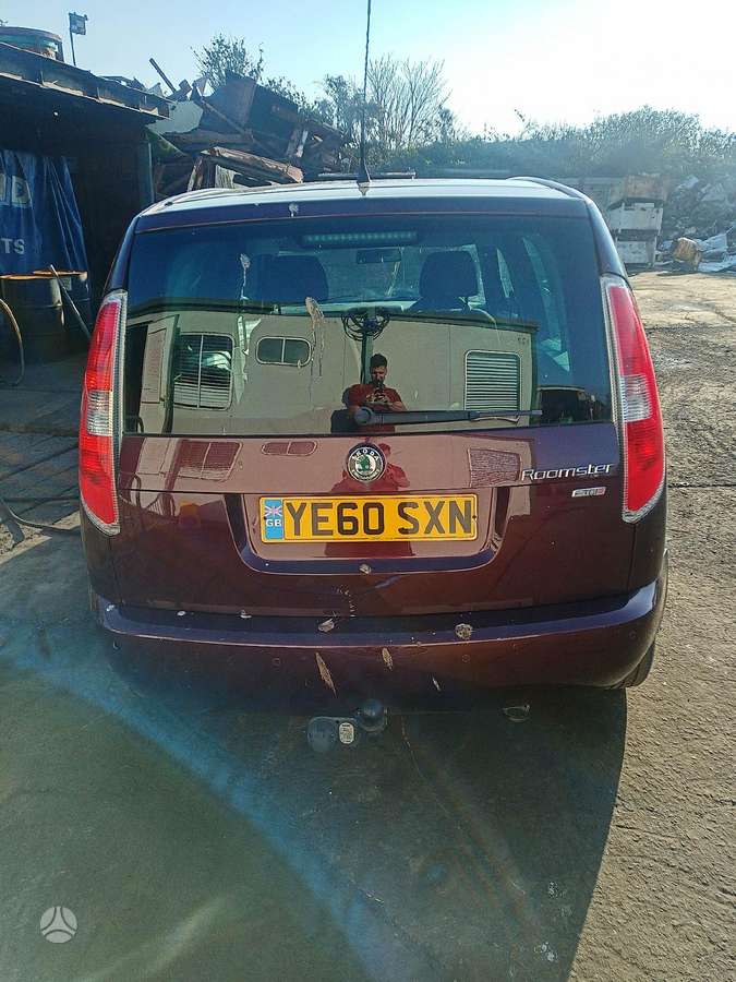Skoda Roomster for parts