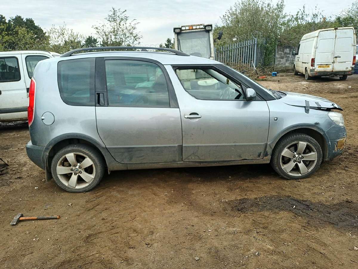 Skoda Roomster for parts