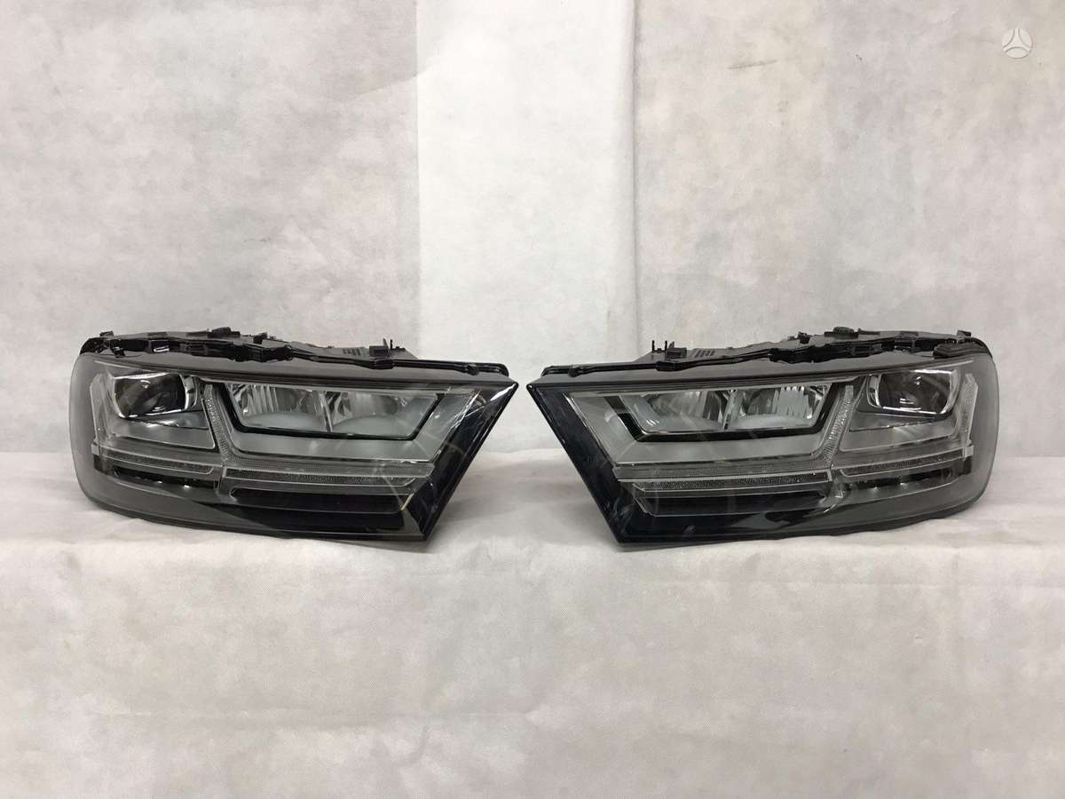 Audi Q7 žibintai