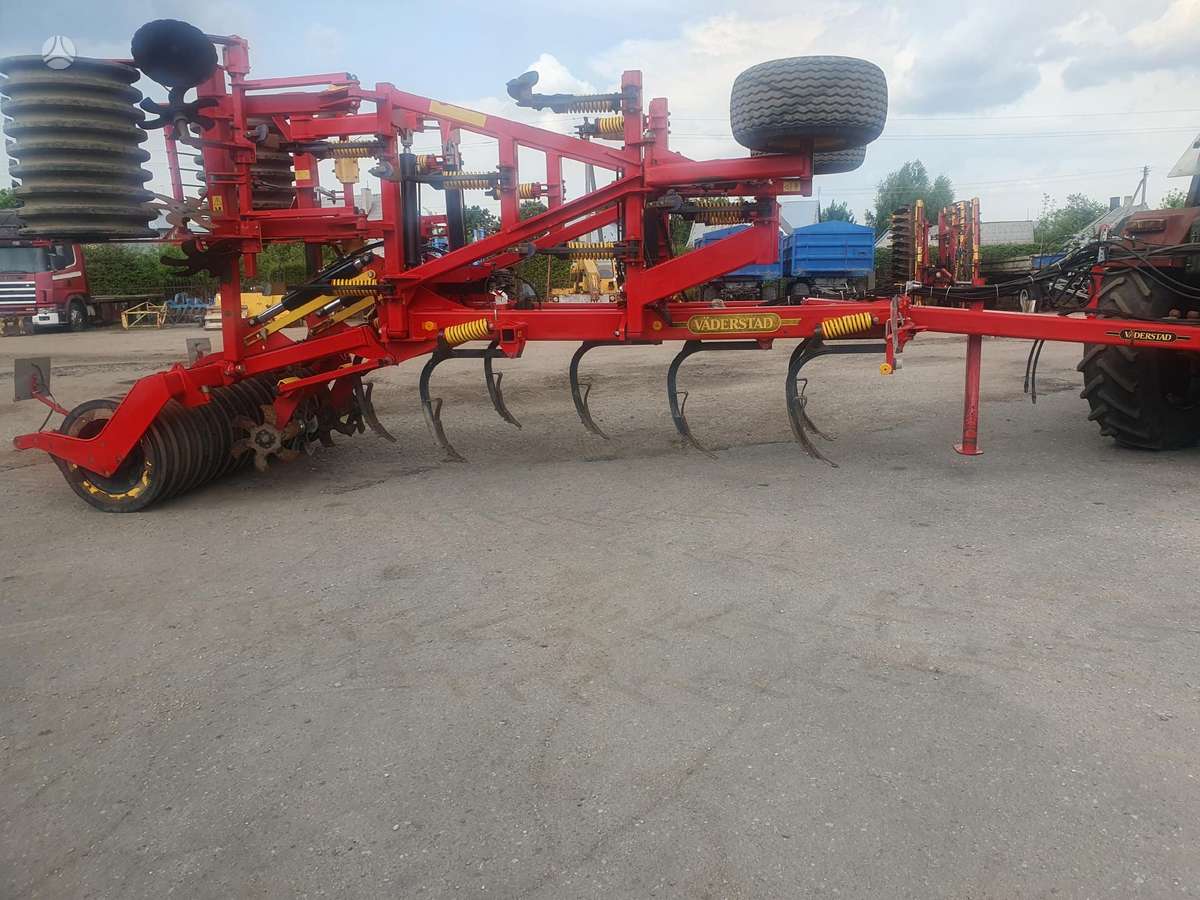 Vaderstad Cultus CS 420, scrapers, scrubbers