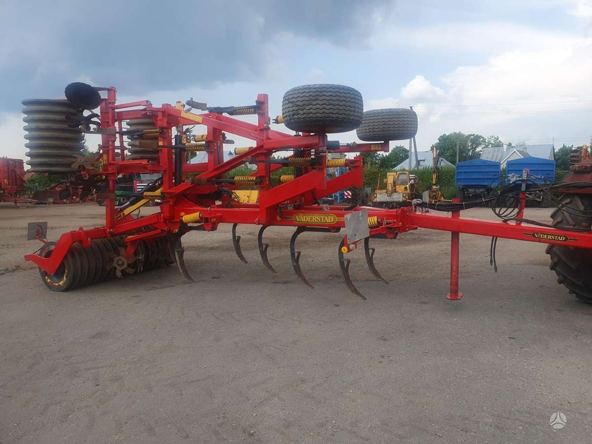 Vaderstad Cultus CS 420, scrapers, scrubbers