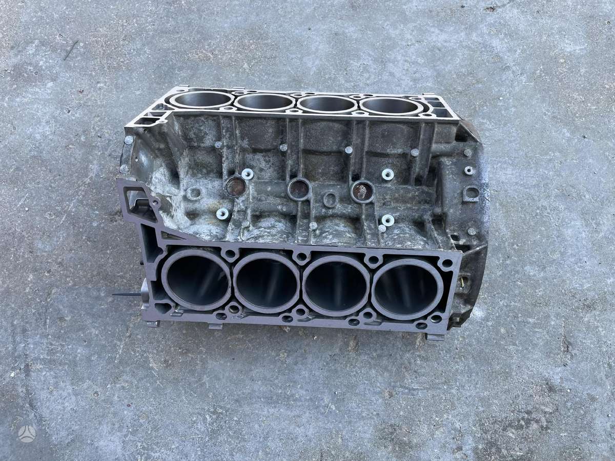 Mercedes-Benz S500, M278, pistons, engine block