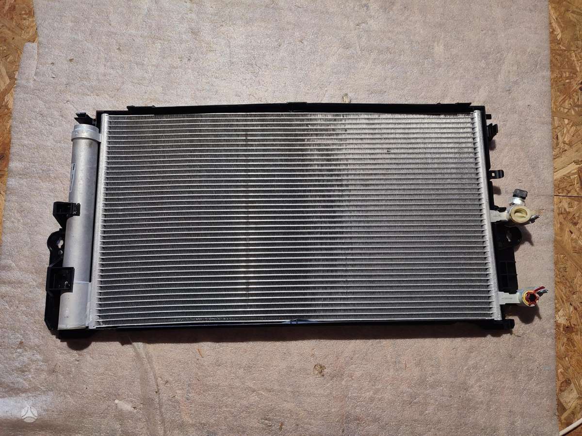 Volvo XC90 body parts
