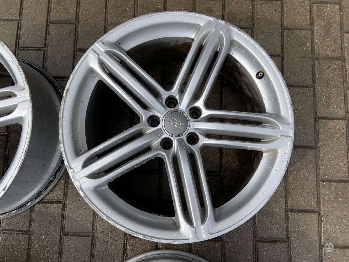 Audi 4h0601025T, light alloy, R20