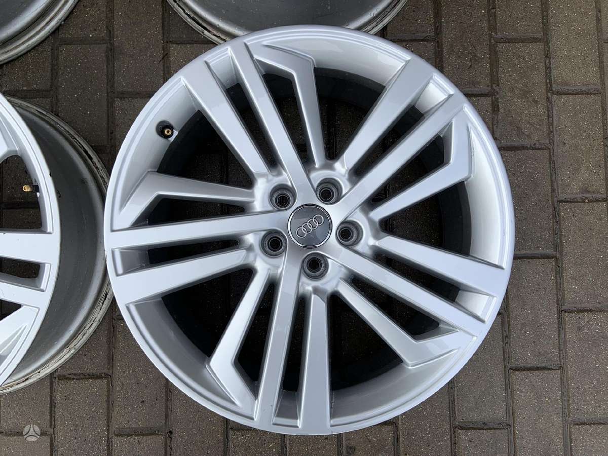 Audi 80a601025F, light alloy, R20