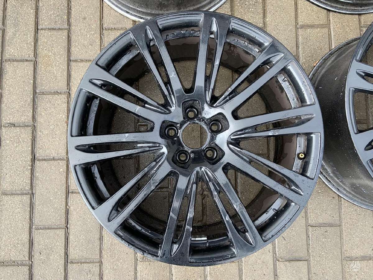 Audi 4h0601025AE, lengvojo lydinio, R20
