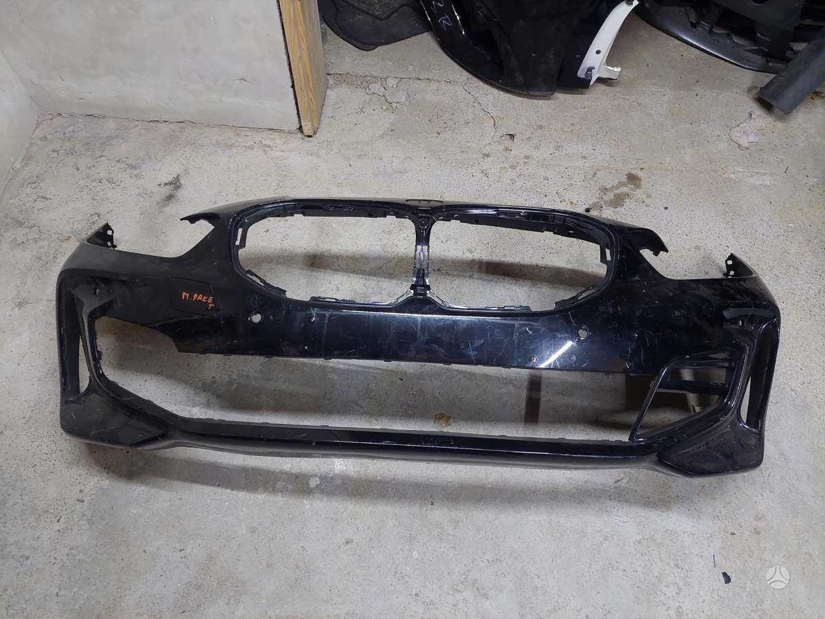 BMW 1 serija Yra pasirinkimas