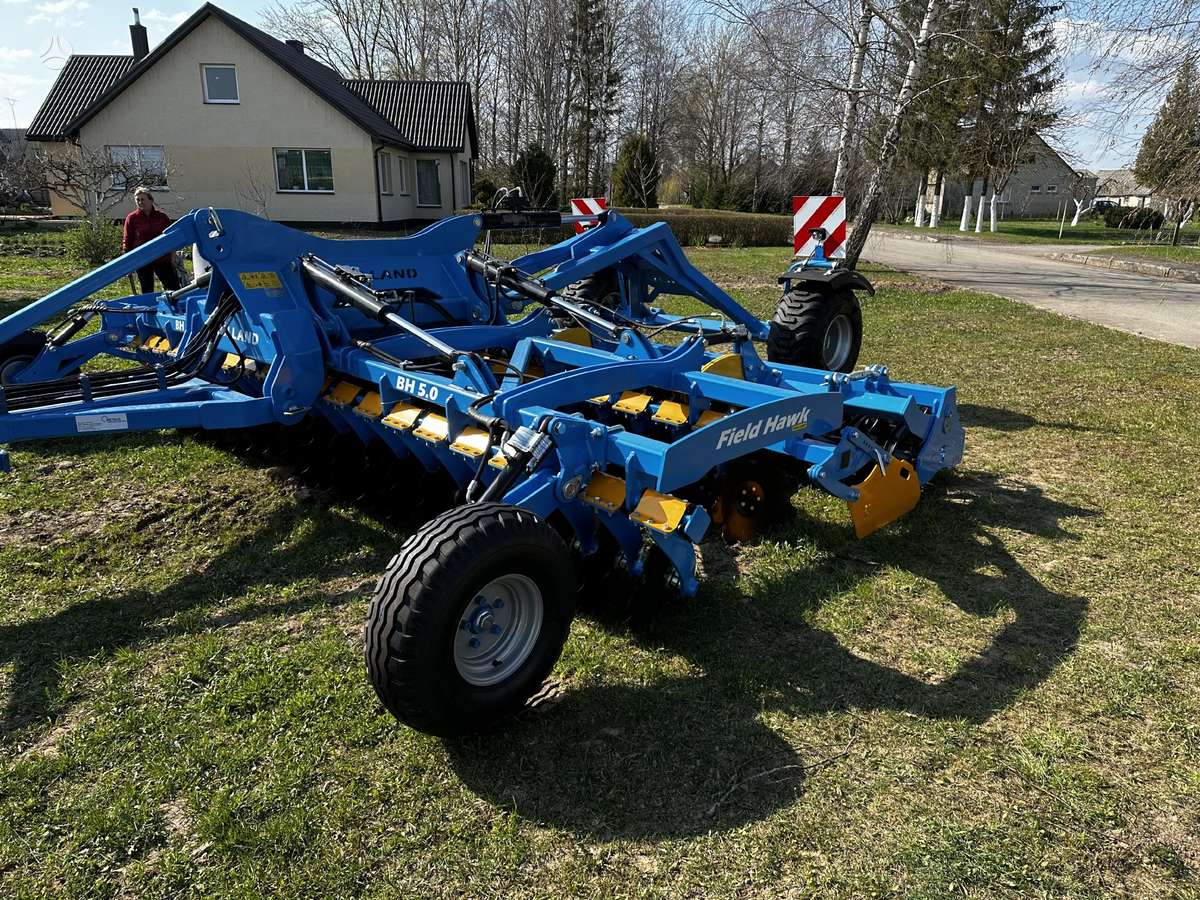 ROLLAND FieldHawk-A-5.0, scrapers, scrubbers