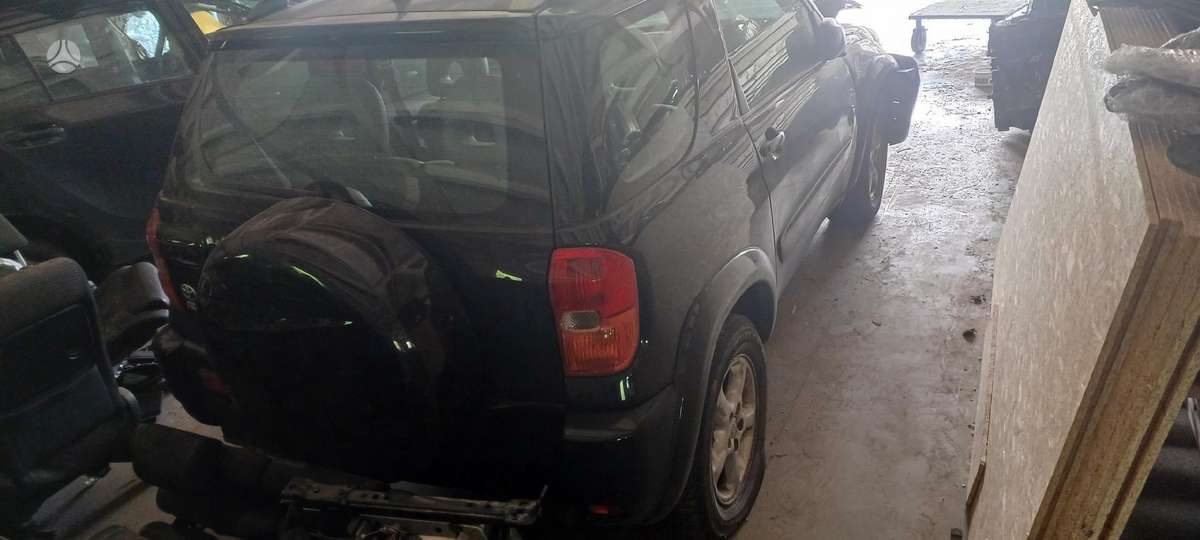 Toyota RAV4 kėbulo dalys