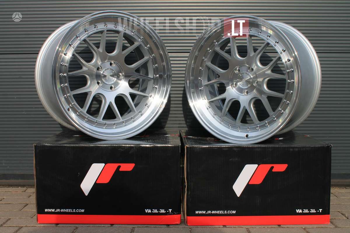 Japan Racing JR40 Silver FlowFormed, легкосплавные , R18