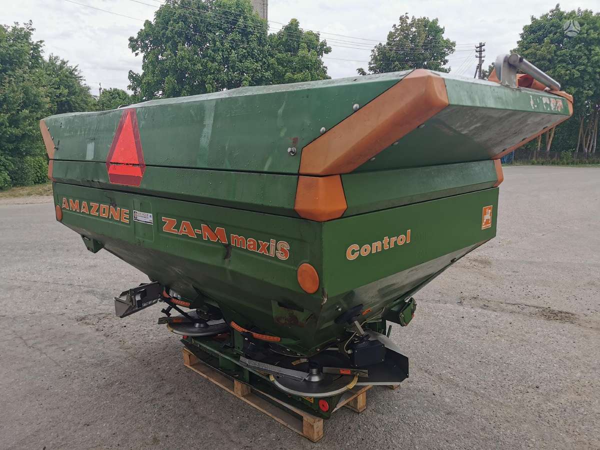 Amazone ZA m max, spreaders