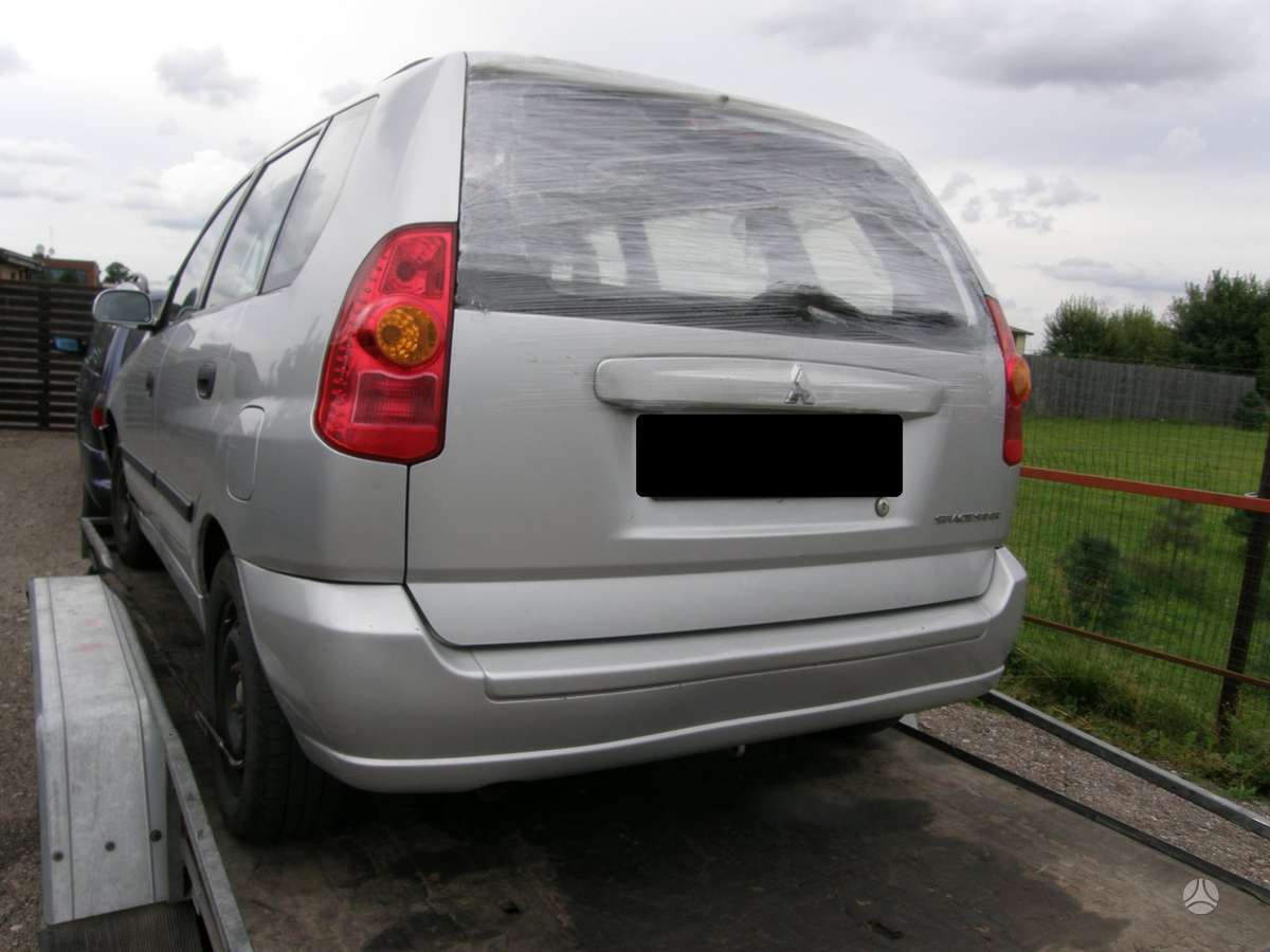 Mitsubishi Space Star Automobilis dalimis