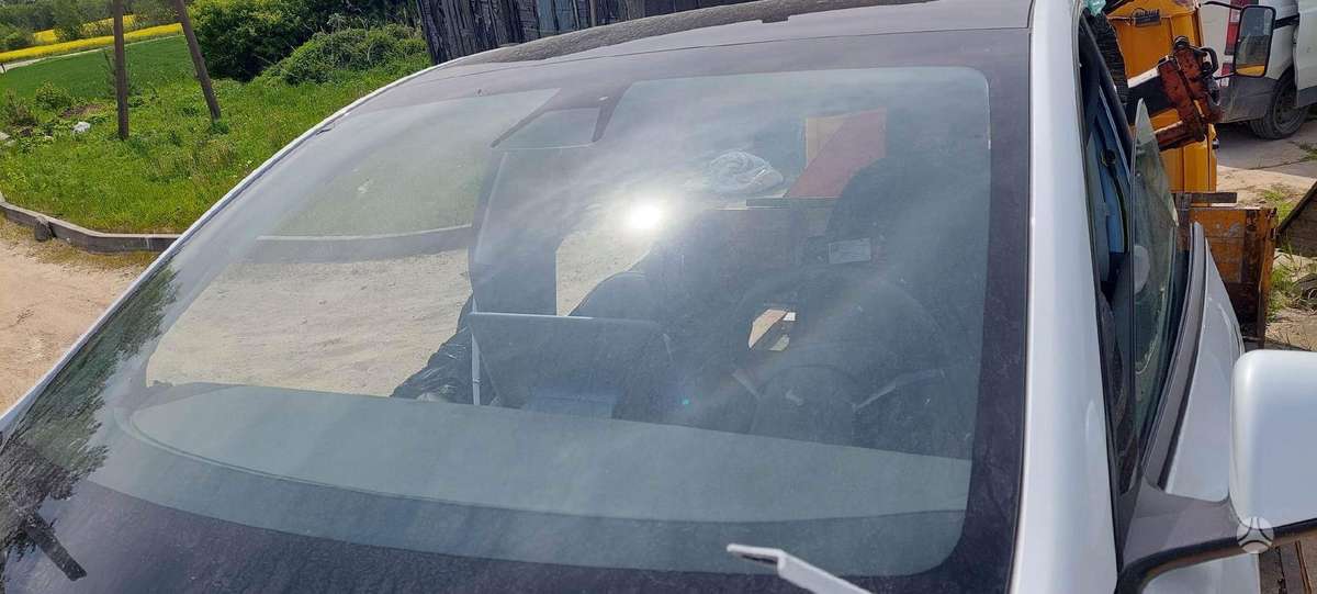 Tesla Model Y по частям.