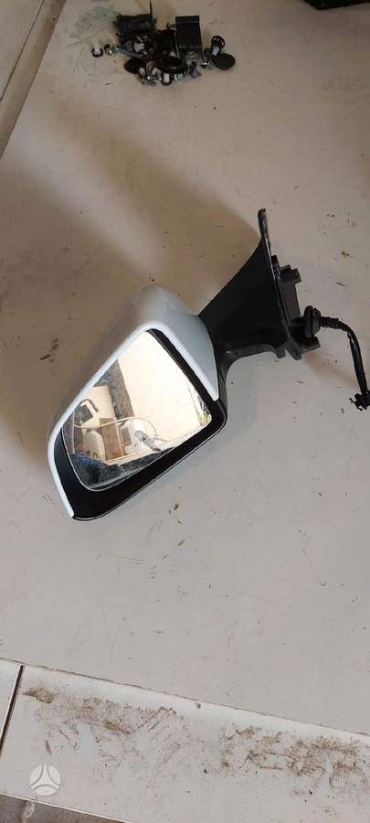 Tesla Model Y по частям.