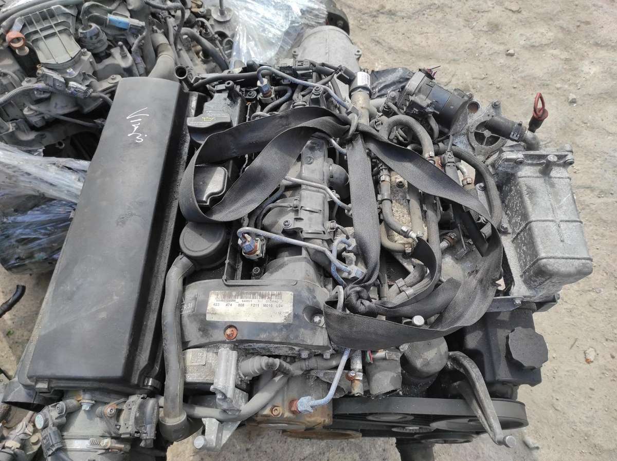 Mercedes-Benz E klasė Tik variklis ir dėžė