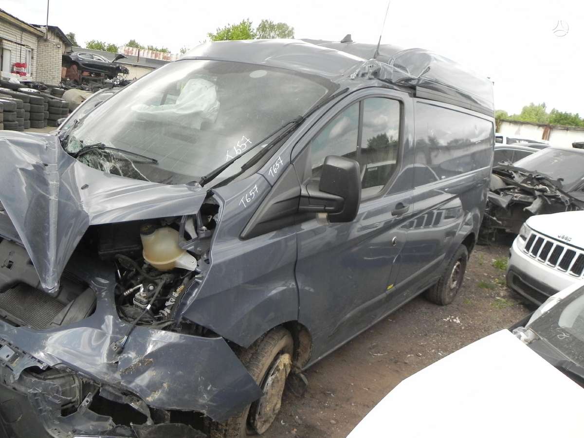 Ford Transit Custom dalimis