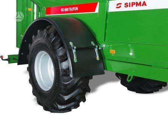 Sipma 8000 kg., manure shakers, compost shredders