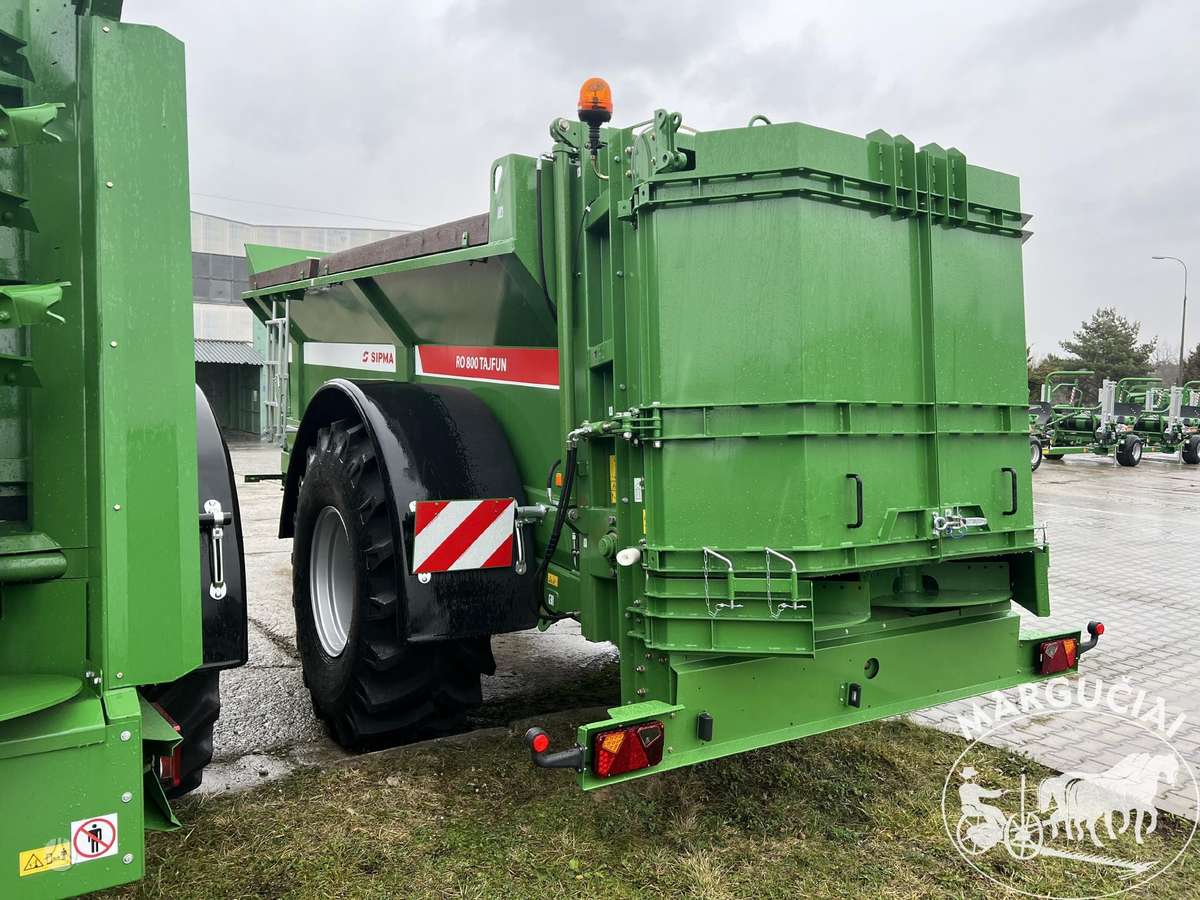 Sipma 8000 kg., manure shakers, compost shredders