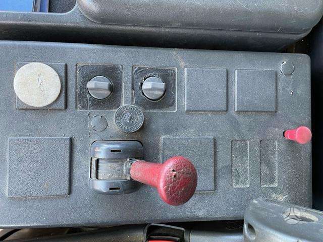 Iveco 85E21, su kranu