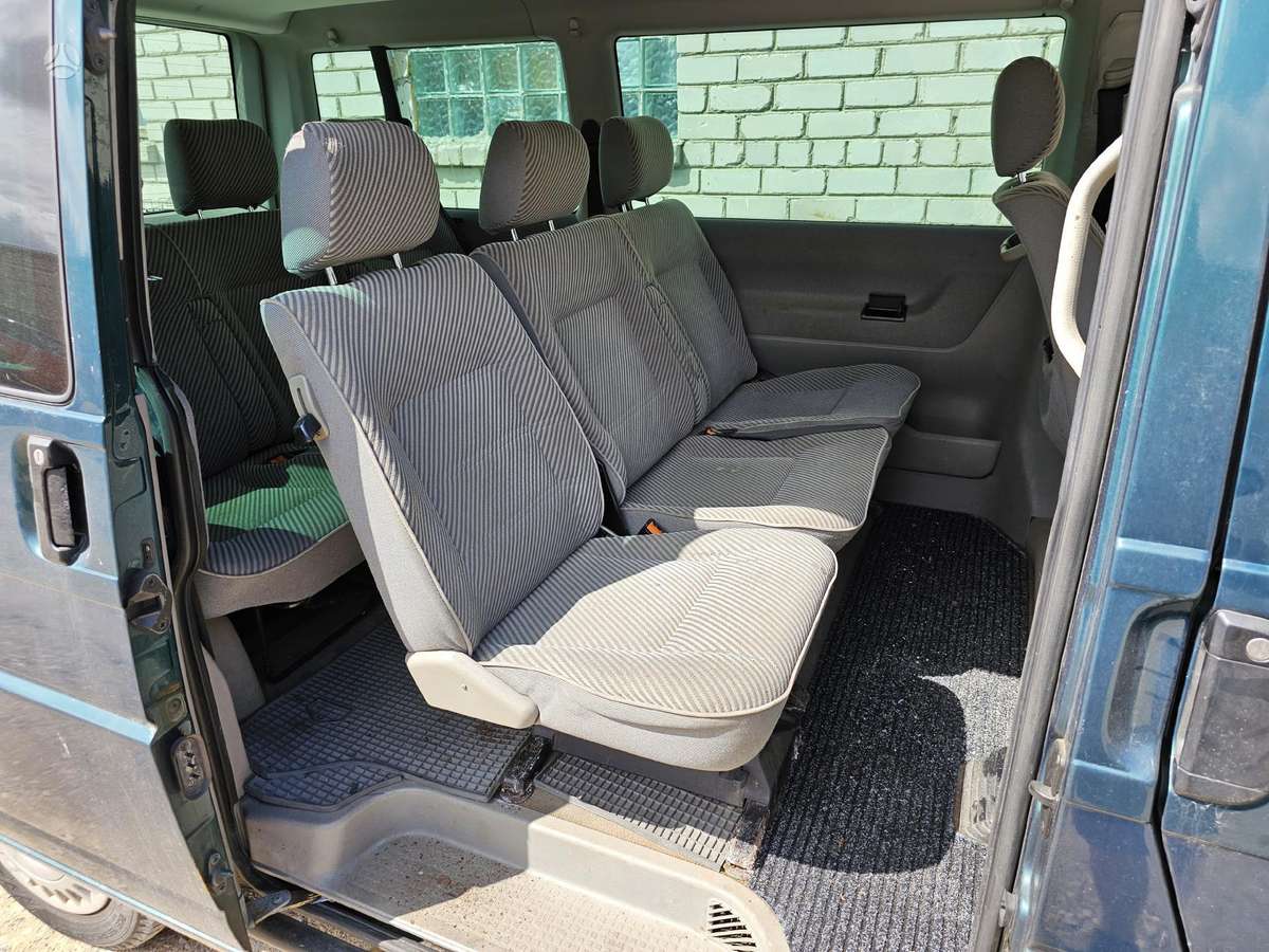 Volkswagen Transporter, passenger vans