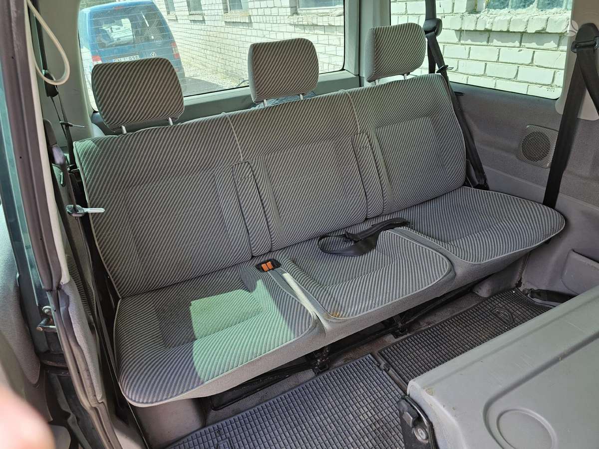 Volkswagen Transporter, passenger vans