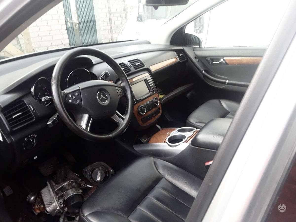 Mercedes-Benz R klasė dalimis