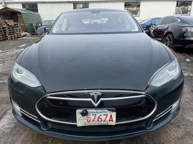 Tesla Model S dalimis