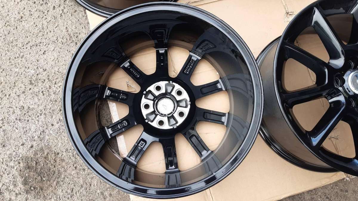 Ford Mustang, light alloy, R18