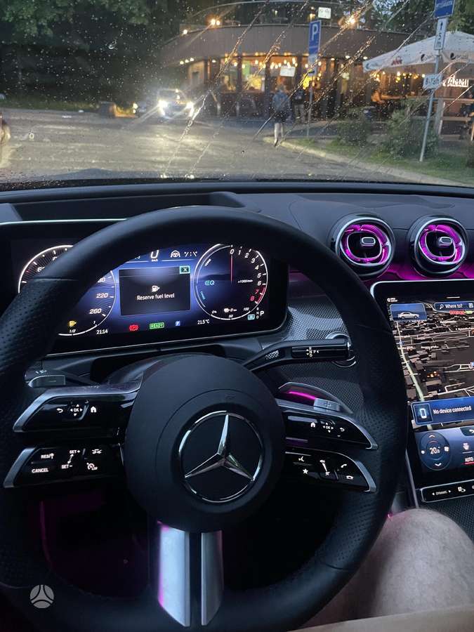 Mercedes-Benz C200, 2.0 l., Седан