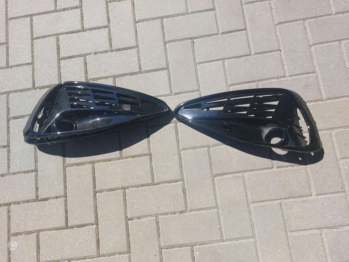Hyundai i30 kėbulo dalys