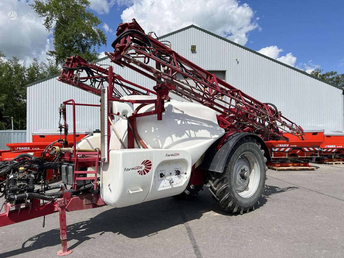 FarmGEM Track 4200, разбрызгиватели