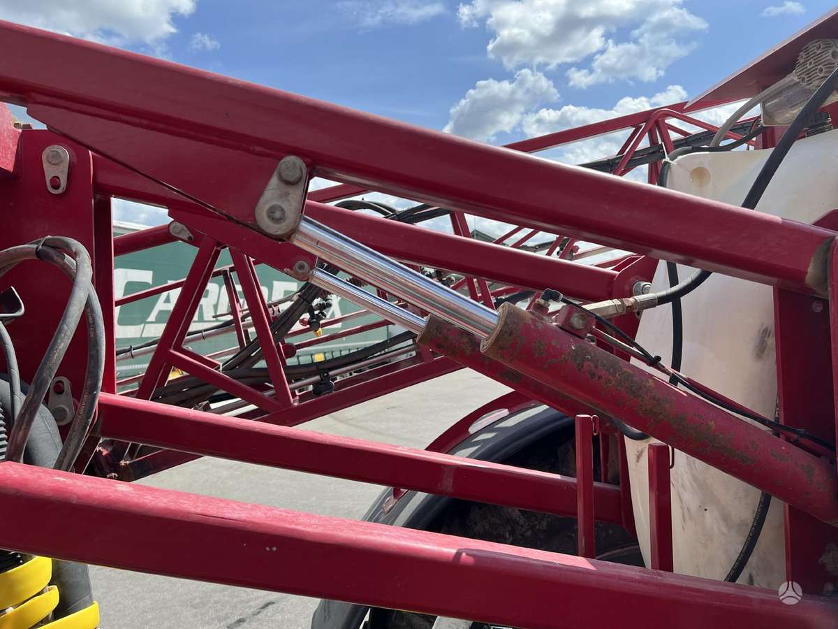 FarmGEM Track 4200, sprayers