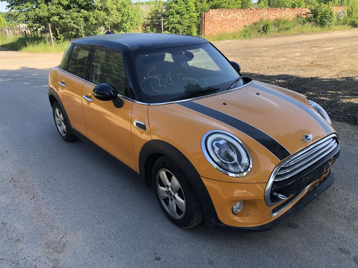 Mini Cooper dalimis. Rida 44000