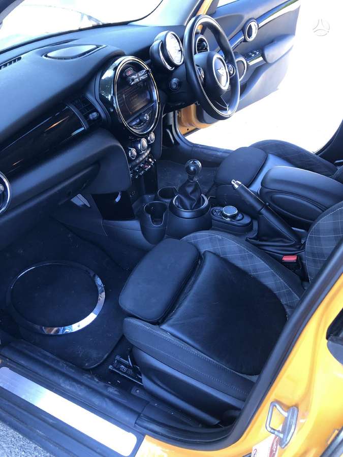 Mini Cooper dalimis. Rida 44000