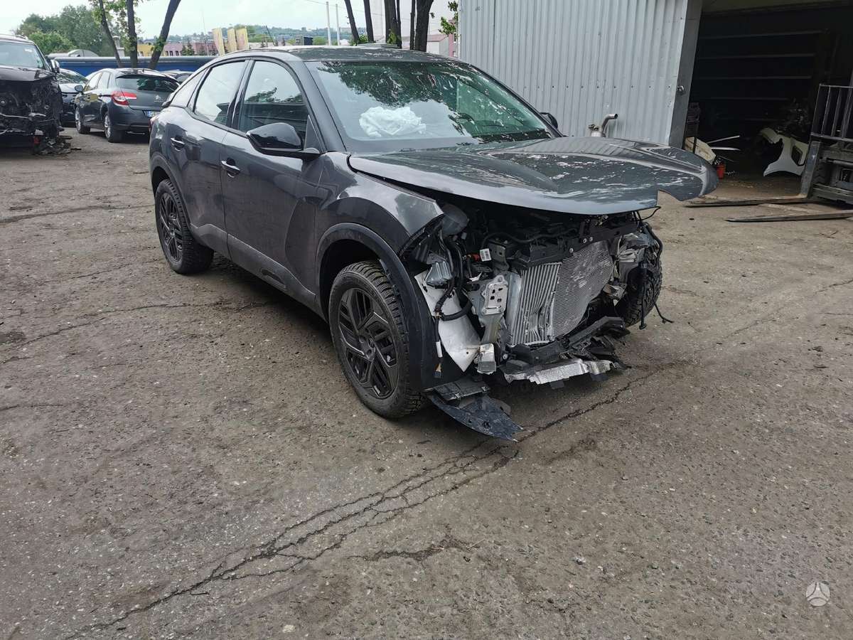 Citroen C4 dalimis
