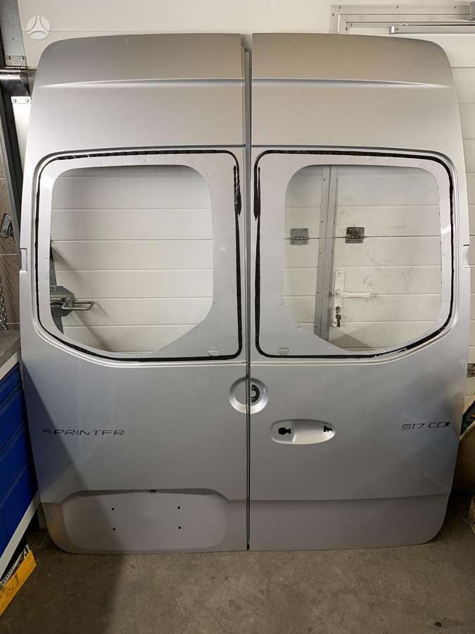 Mercedes-Benz Sprinter, cargo vans