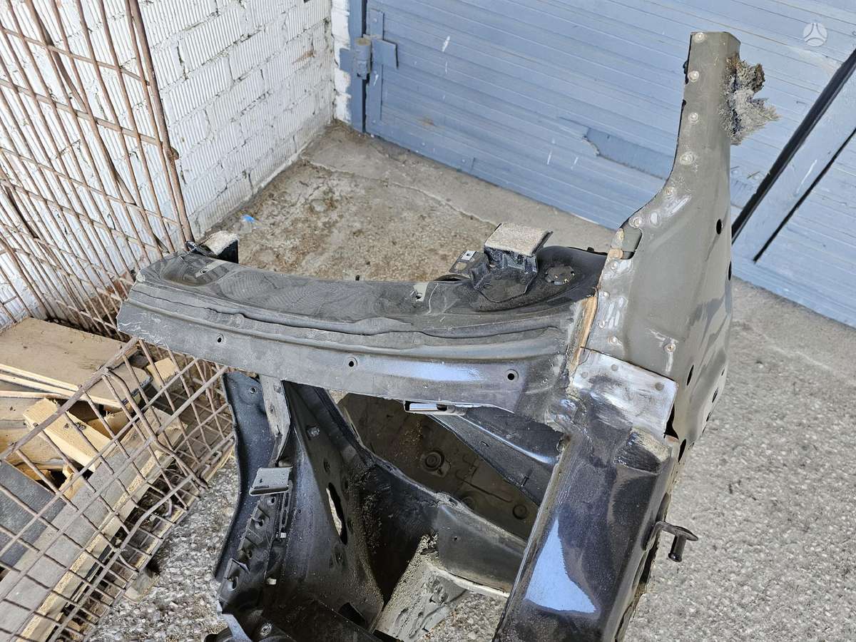 BMW X6 frame rails (fornt, rear)
