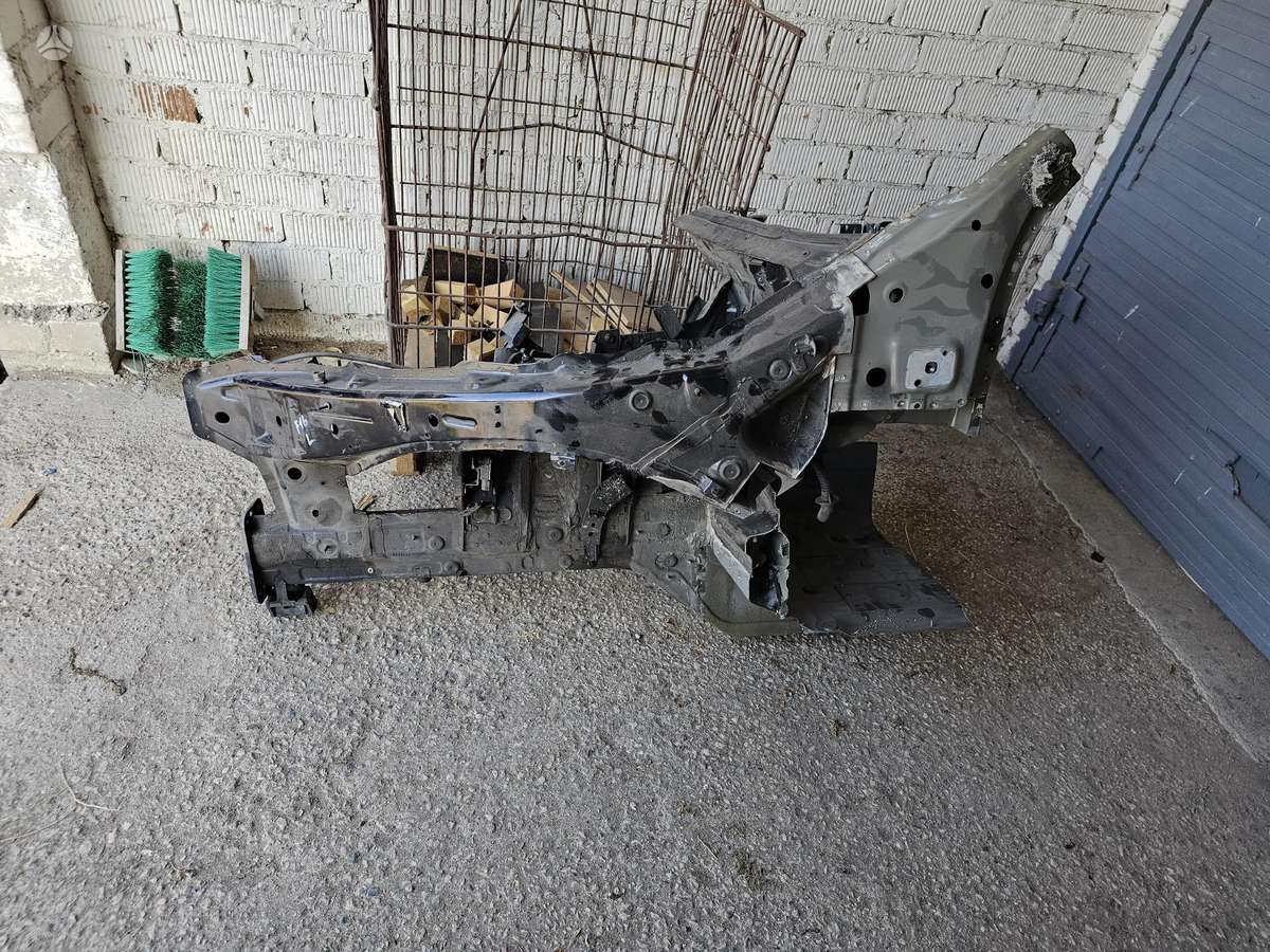 BMW X6 frame rails (fornt, rear)