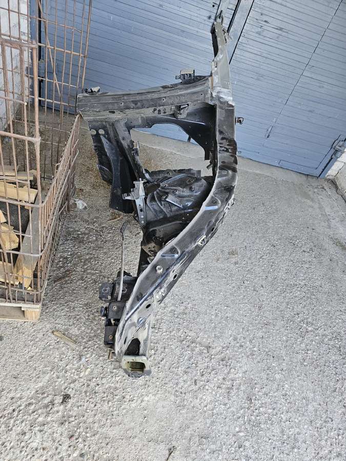 BMW X6 frame rails (fornt, rear)