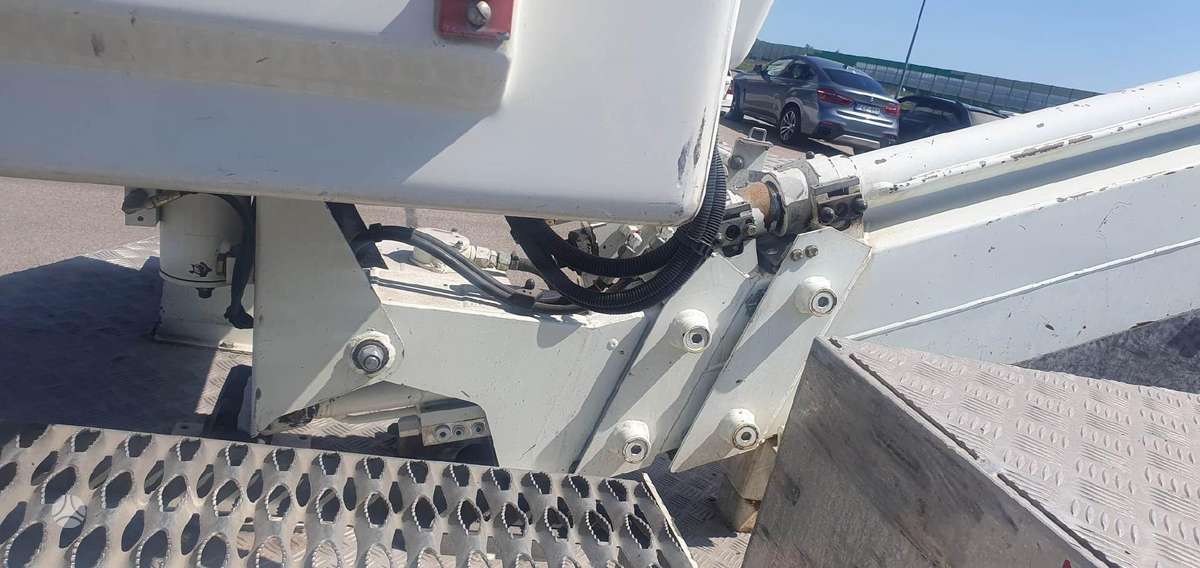 Iveco 50C18, boom lift