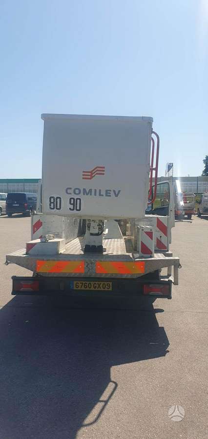 Iveco 50C18, automobiliniai bokšteliai