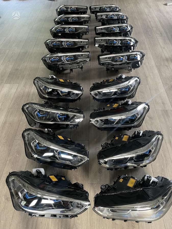 BMW X7 žibintai