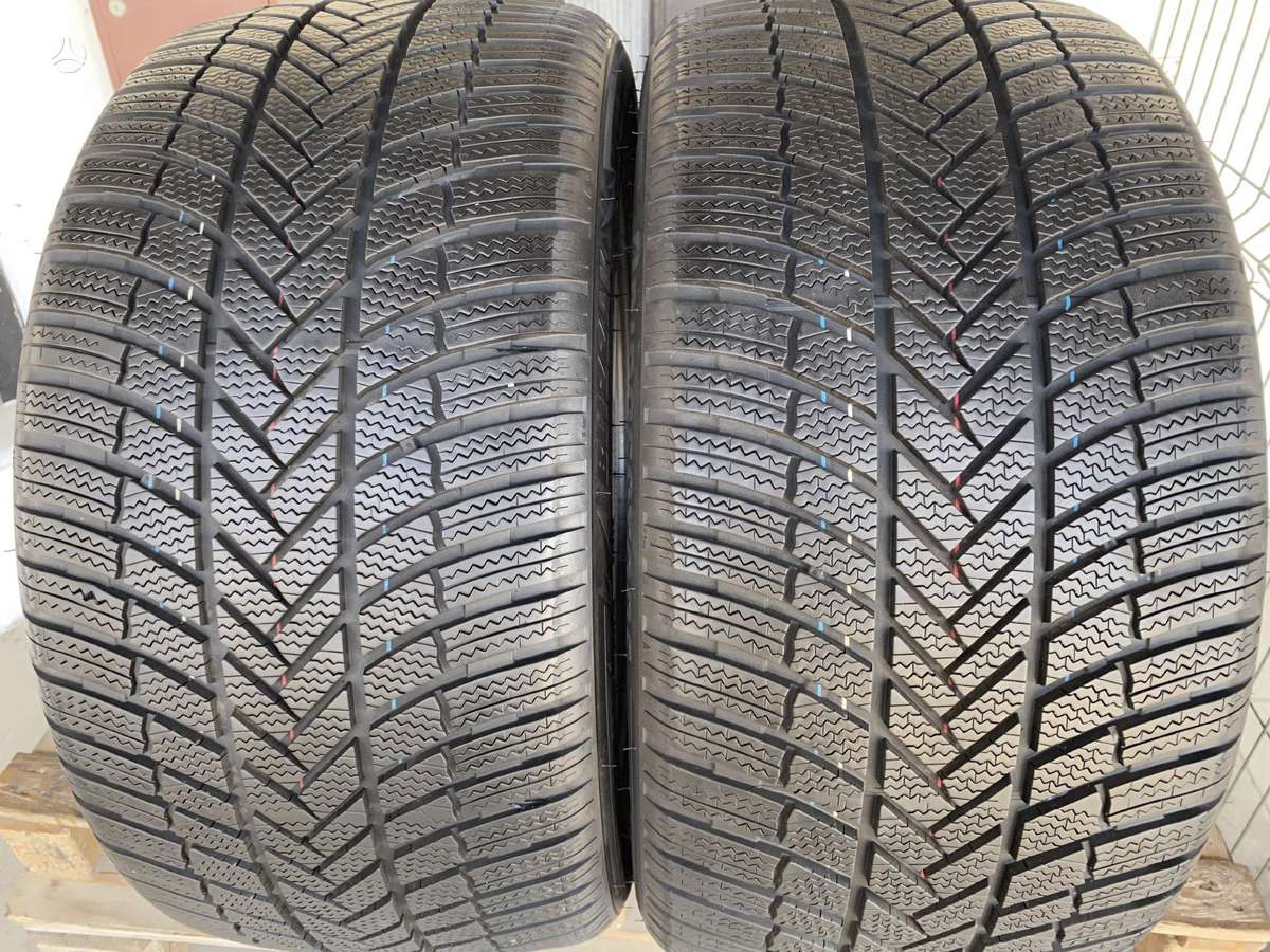 Bridgestone Blizzak lm005, зимние 285/40 R20