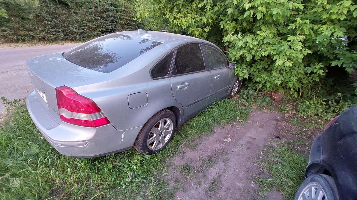 Volvo S40