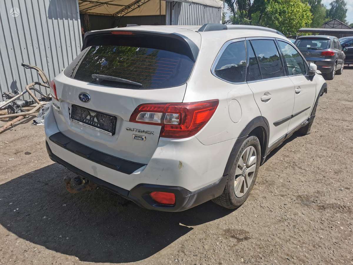 Subaru Outback по частям