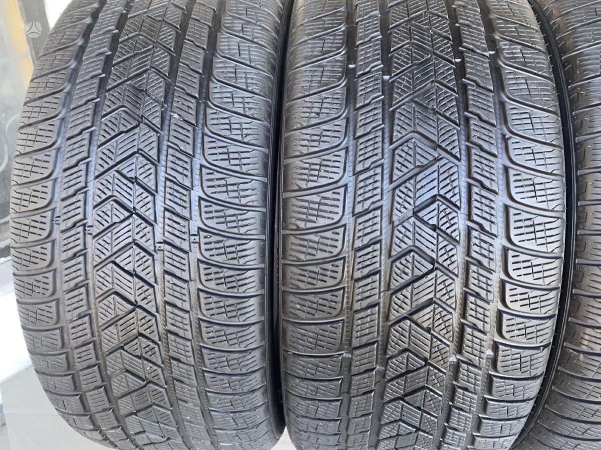 Pirelli Scorpion winter, зимние 285/45 R21
